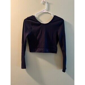 Victoria’s Secret cropped long sleeve workout, shirt, size medium